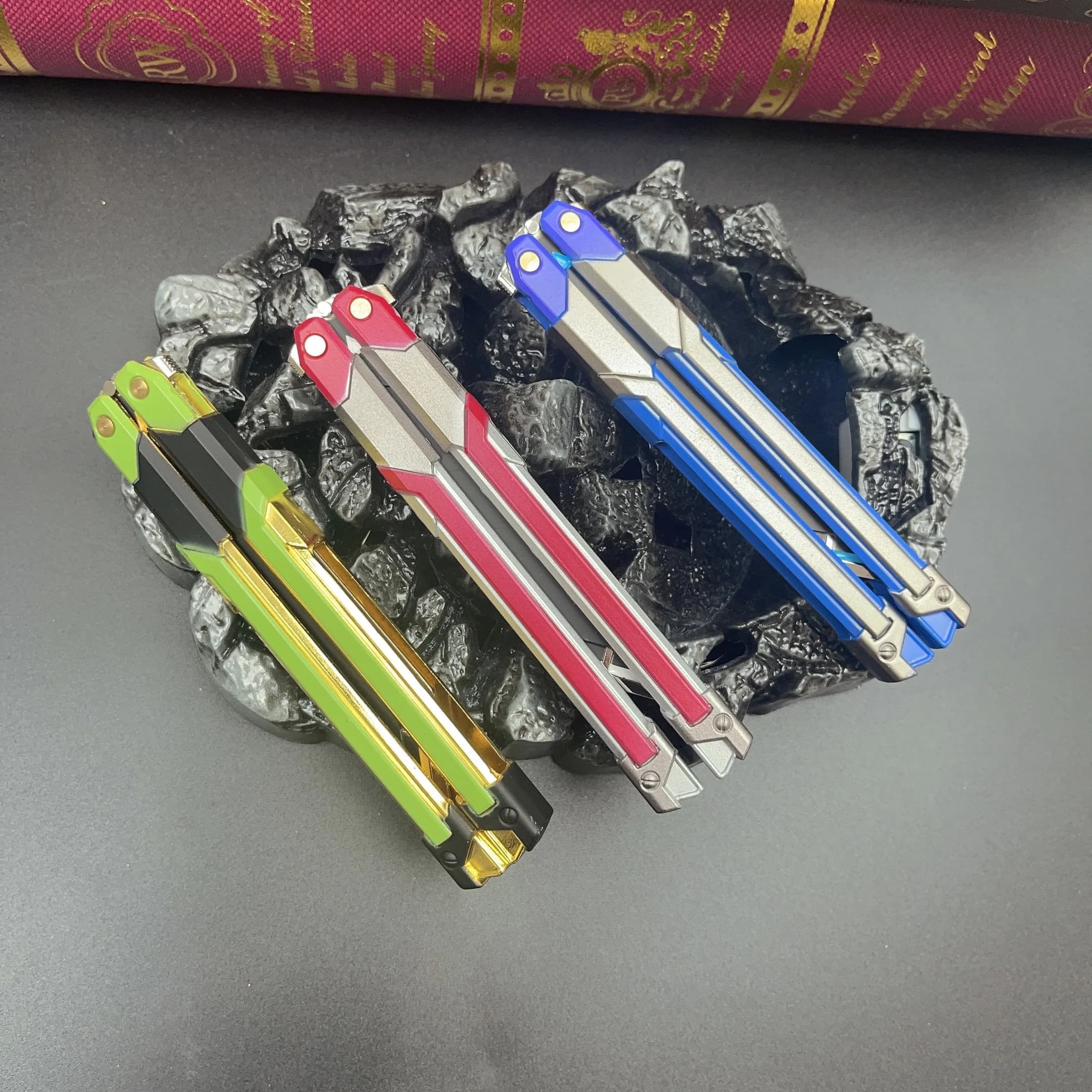 Brinquedo de Artesanato de Mercadoria do Jogo Valorant, 20 cm (7,8 polegadas), Faca Borboleta RGX Dobrável, Metal de Liga de Zinco, Acompanha Bainha,