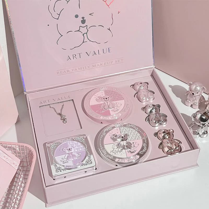 Conjunto de Maquiagem ART VALUE 7 Peças Inclui 3 Cores de Batom Matte, 1 Pó Compacto, 1 Blush, 1 Paleta de Olhos, 1 Colar
