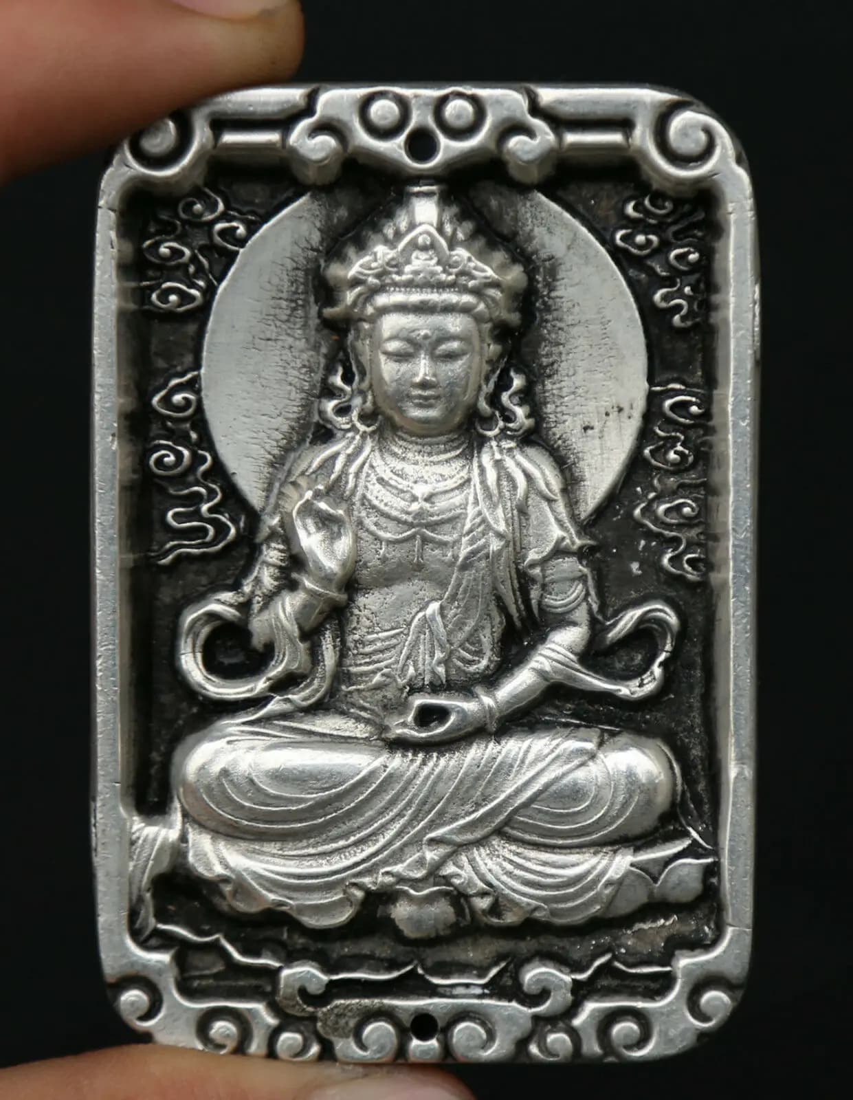 2.8 "chinês Miao Prata Mão Escultura Budismo Kwan-yin Guan Yin Amuleto Pingente