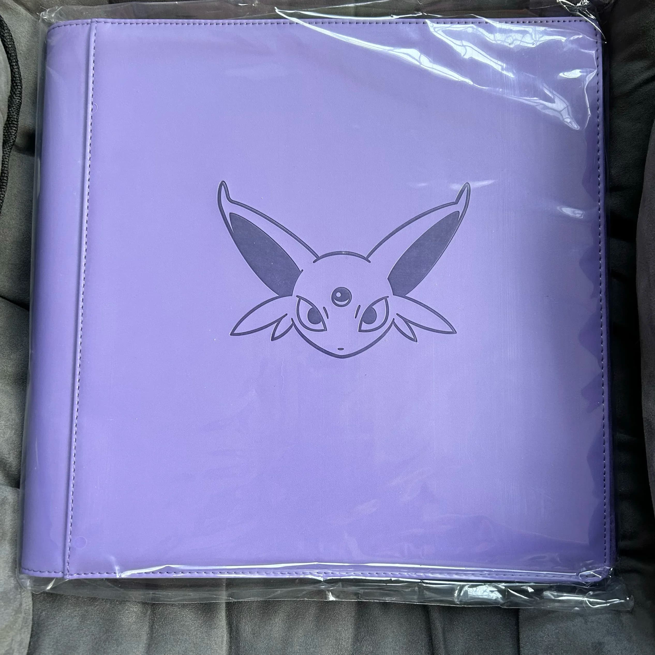 Em estoque ptcg pokémon cartão de jogo chinês ibraovic avançado eeveelution proteção registro cartão livro coleção presentes