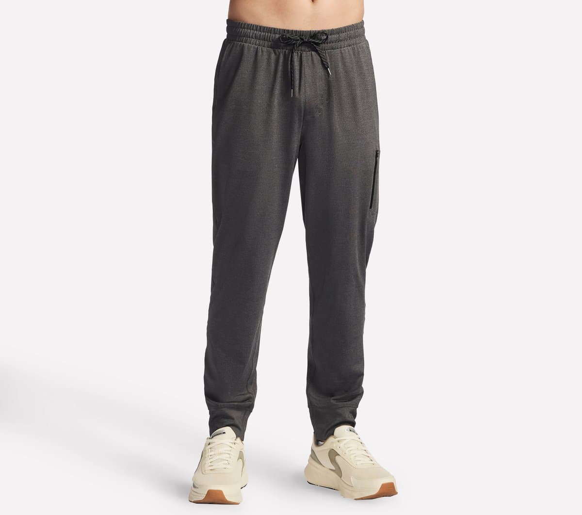 Skechers Harry Kane Weekend Performance Jogger em Preto/Carvão, Tamanho Mediana
