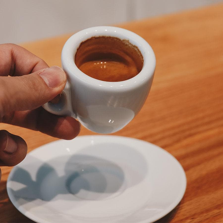 Conjunto de Xícaras de Espresso de Porcelana 50ml Xícaras de Café Cappuccino express Xícara para Doses com Pires Acessórios de Café Delicados