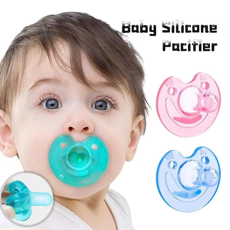 Bebê recém-nascido adormece com uma chupeta tipo leite materno, com uma chupeta de silicone macio e cabeça redonda para evitar ingestão