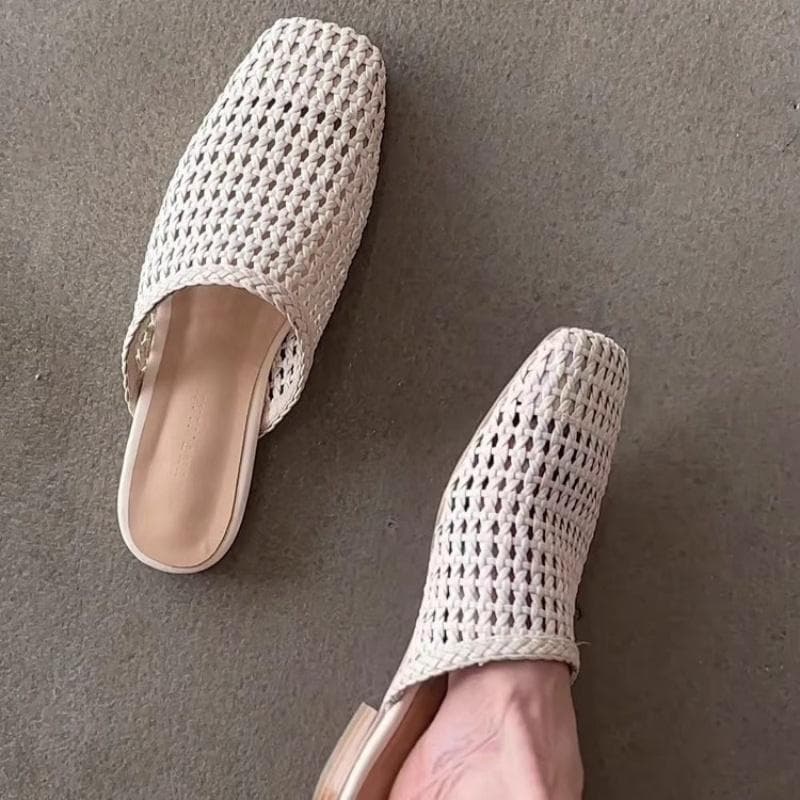 Sandálias Planas Femininas de Tecido Feitas à Mão Moda Versátil Vazadas Externas Bico Quadrado Chinelos Designer Novas Confortáveis Simples