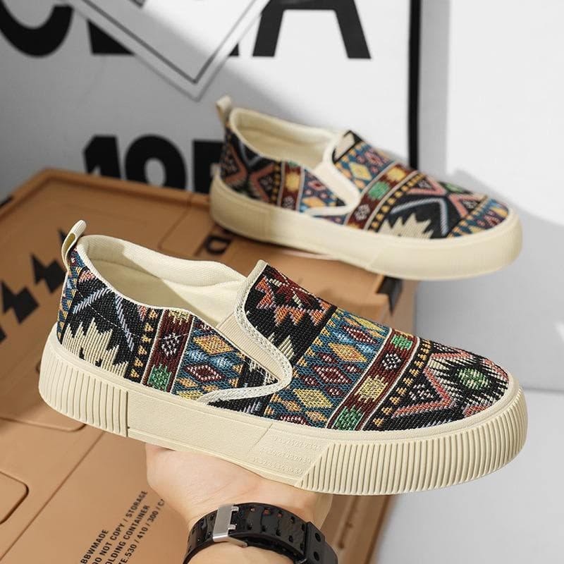 2025 Estilo Étnico Sapatos Rasos Masculinos de Listras Sapatos Casuais de Lona de Verão Sapatos de Pescador em Tecido de Linho Mocassins Tênis para