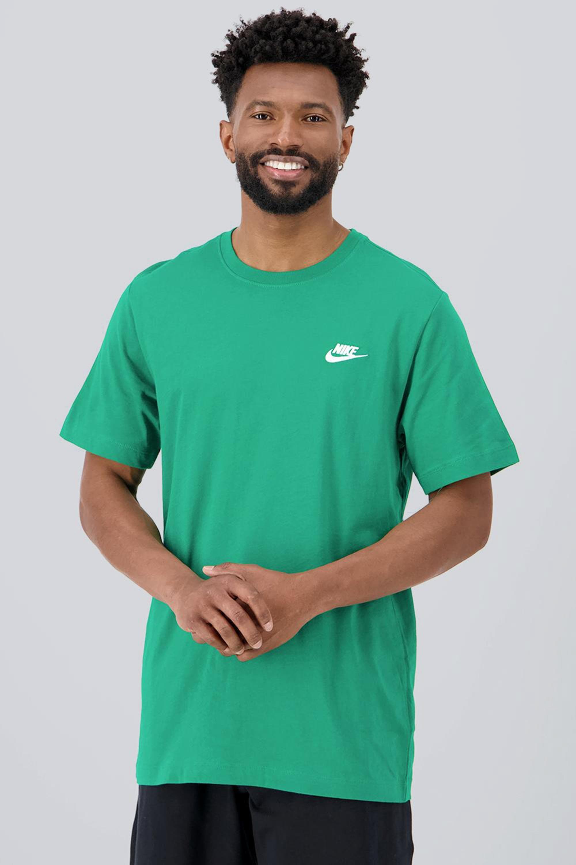 Nike Club - Verde - T-shirt Oversize Homem tamanho M