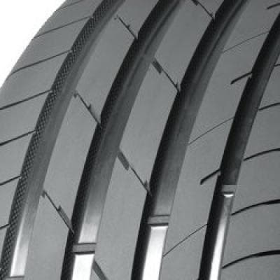 Nokian Hakka Black 3 235/40 R19 96Y