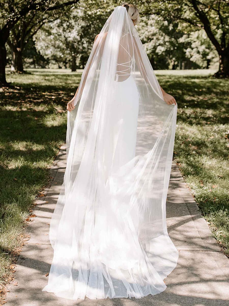 Velo da sposa Veli da sposa classici a un livello in tulle con bordo tagliato