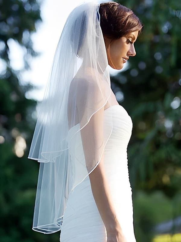 Velo da sposa a due strati con volant bordo tagliato in rete velo da sposa classico