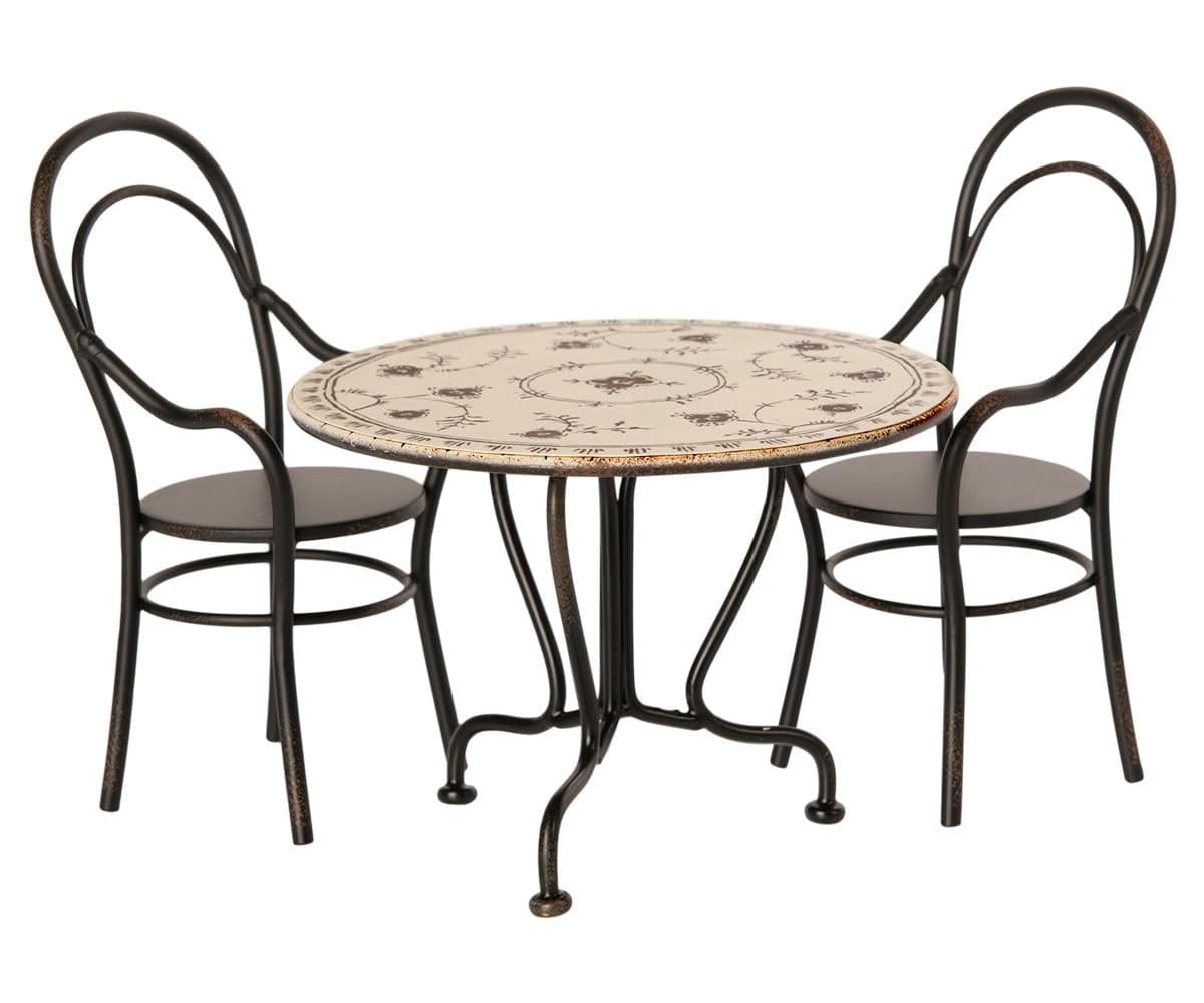 Conjunto de jantar com 2 cadeiras Ratinho