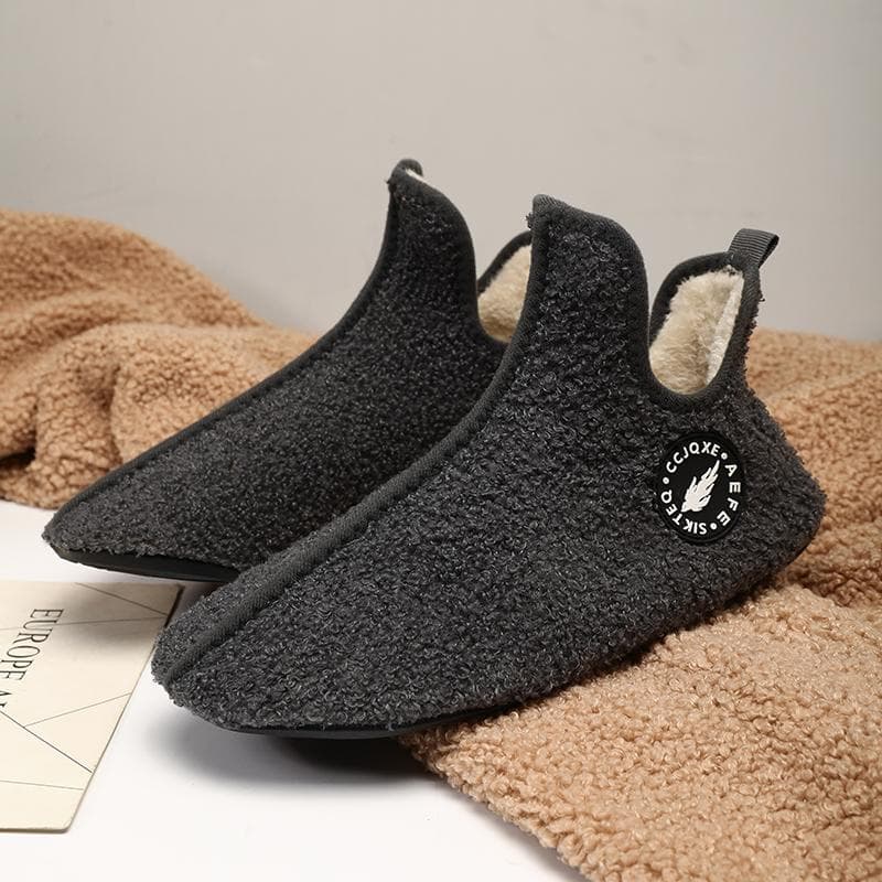 Novos chinelos de inverno masculinos de alta qualidade, leves, design, sapatos, moda feminina, chinelo de pelúcia, quente, calçado casual para
