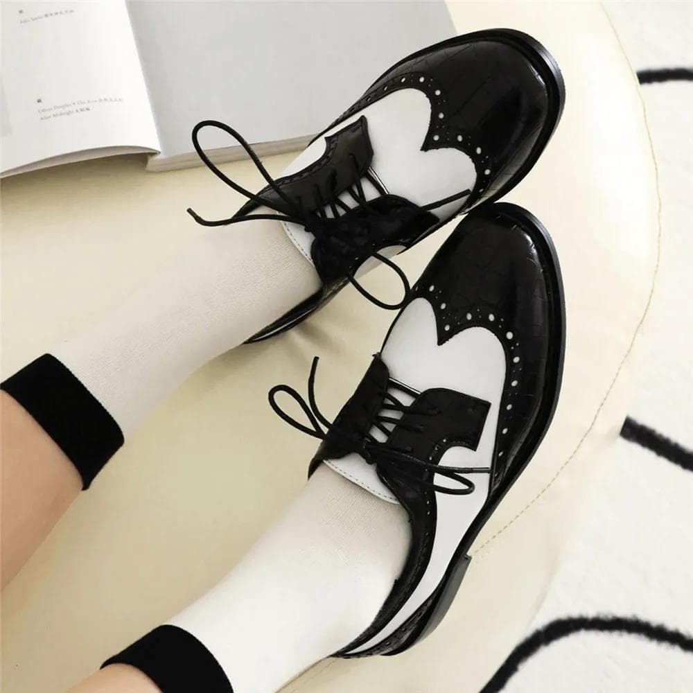 Fashion 2025 Fashion Spring Autumn Oxford Flats Woman Lace-up Round Toe Loafers Leather Derby New British Ladies Thick Heel Shoes 34-43 cm