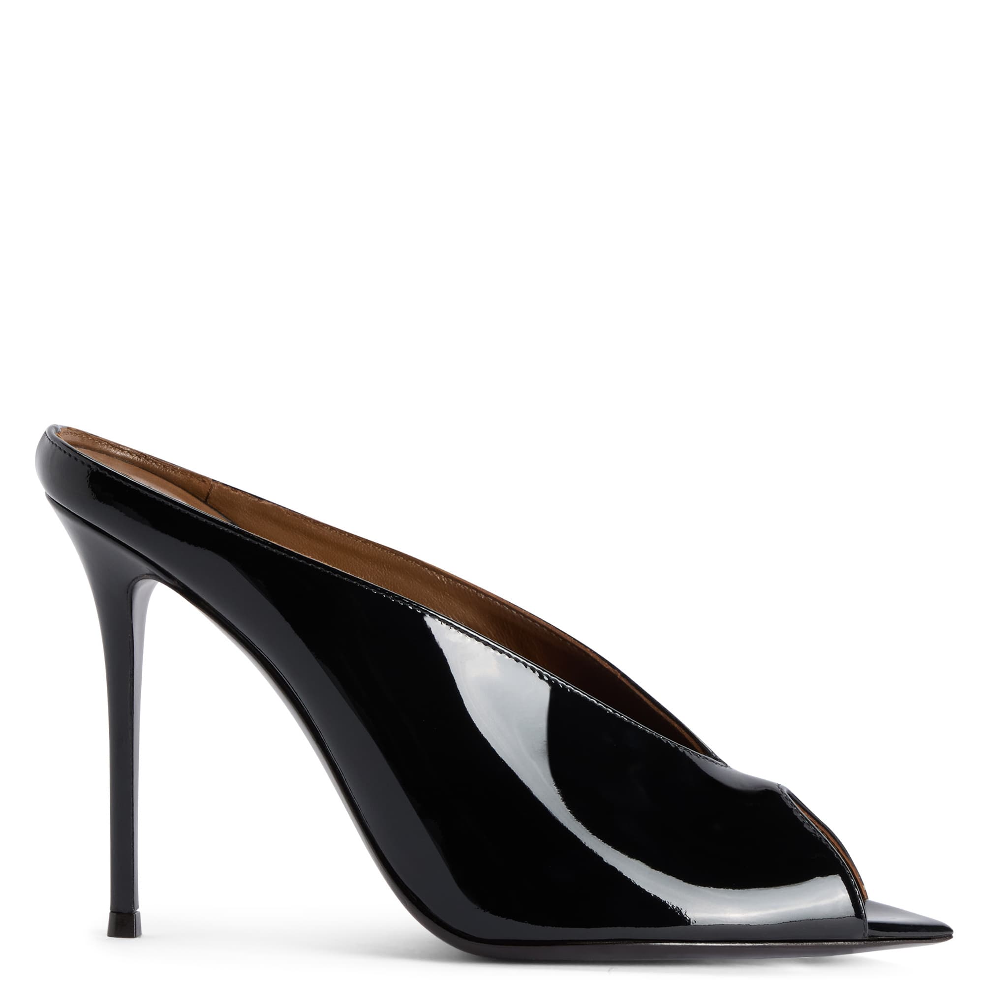 Giuseppe Zanotti INTRIIGO CLUEDO 105