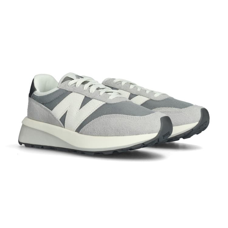 New Balance 370