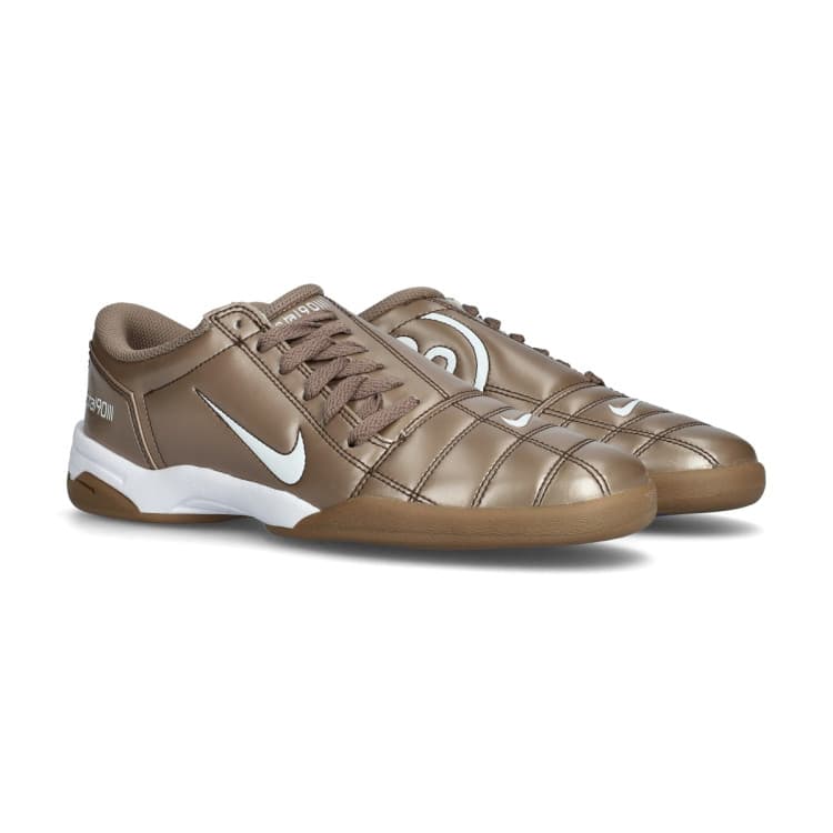 Nike Total 90