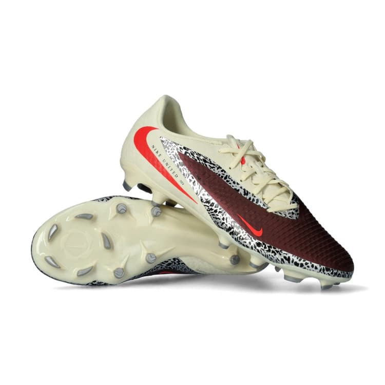 Nike Phantom 6 Low Academy FG/MG